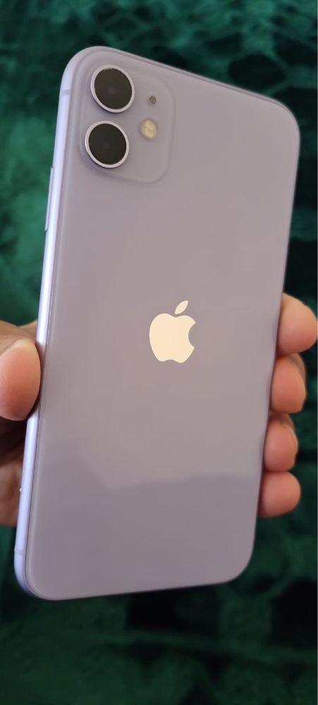 Продам iPhone 11 в идеальном состояние