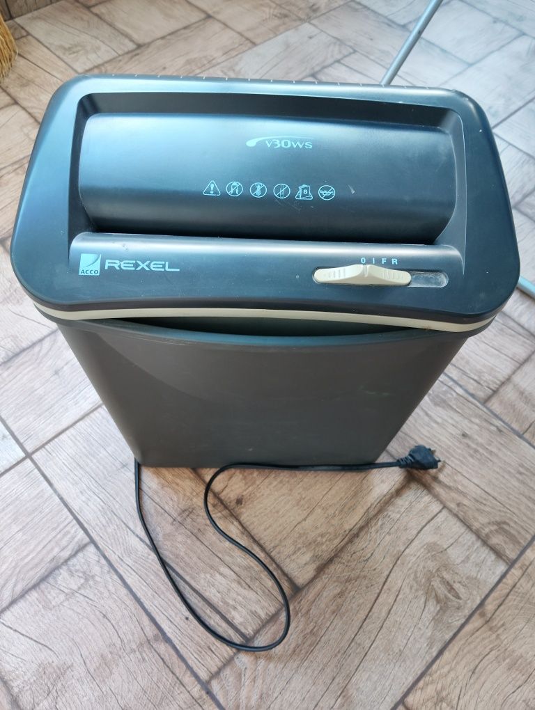 Слушалки LOGITECH G332
