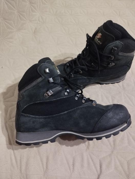 Bocanci Crispi piele naturala