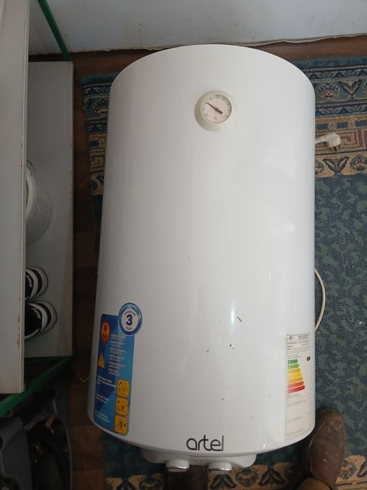 Водонагреватель Artel 80 литров в отличном состоянии!