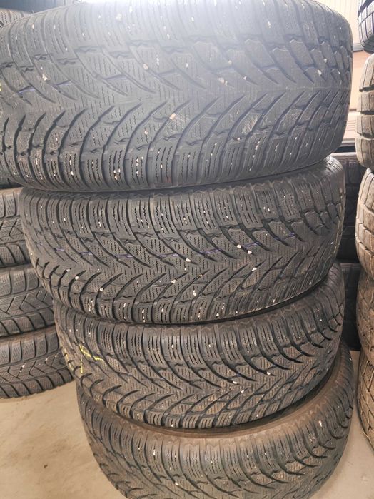 4бр.зимни гуми 215/65/16 Nokian
