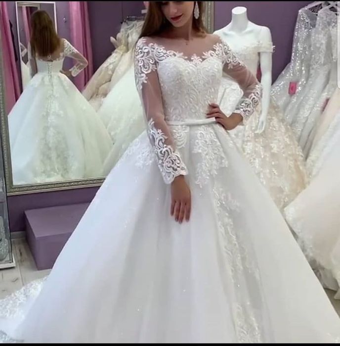 Свадебное платье