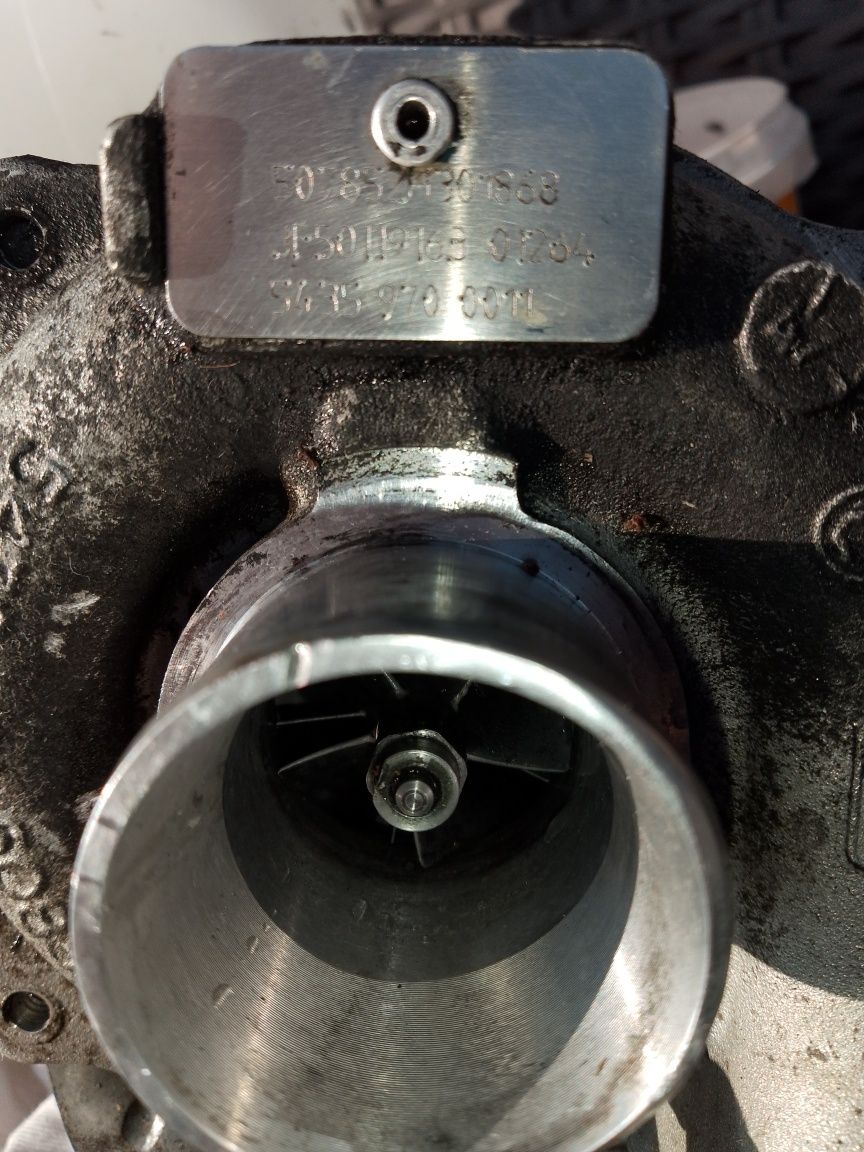 Vând turbina Renault 1.5 dci e 4