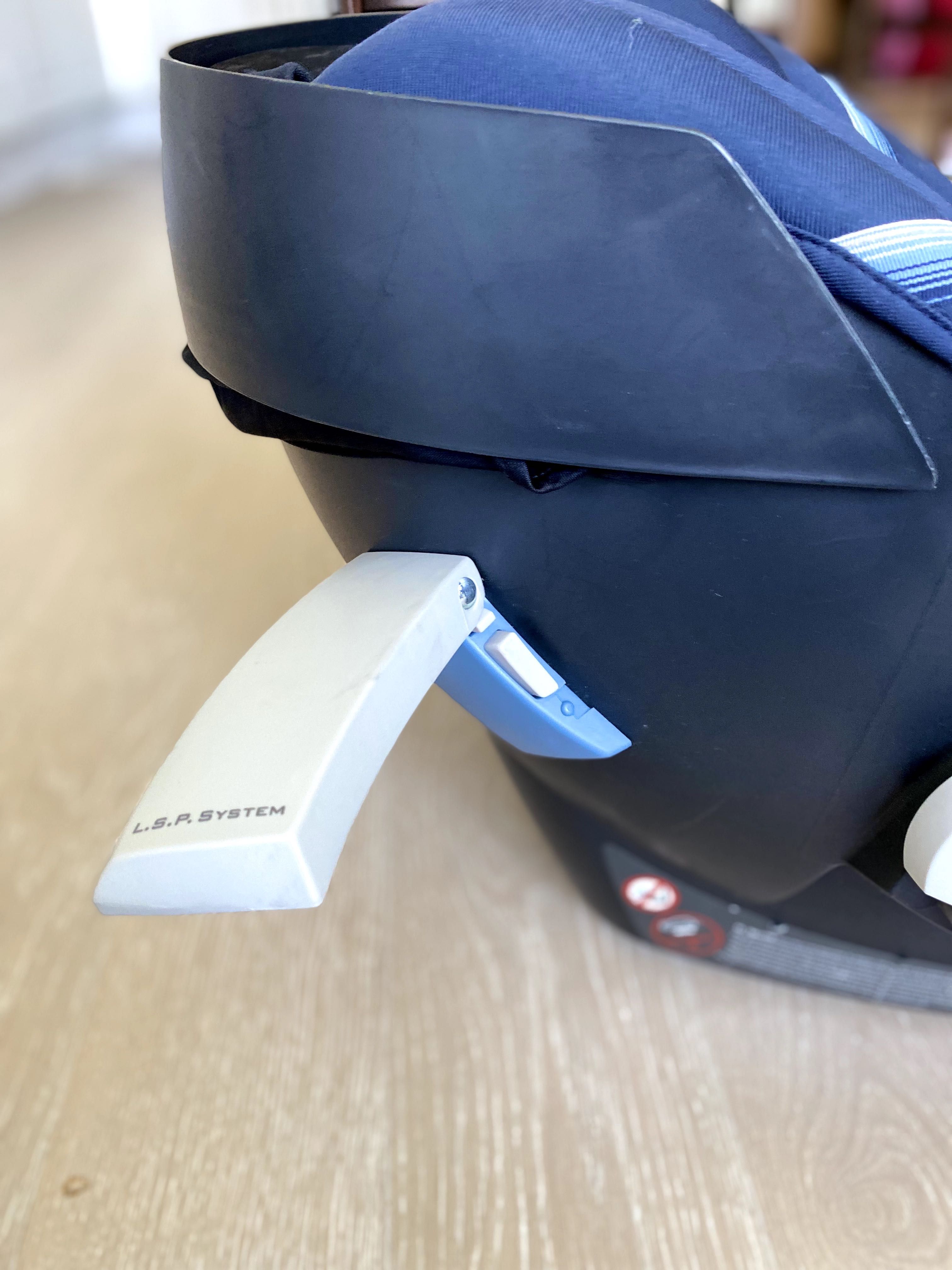 Бебешко столче за кола  CYBEX с основа ISOFIX