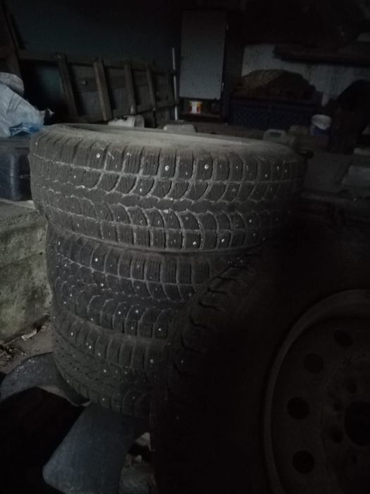 Продам зимние шыны