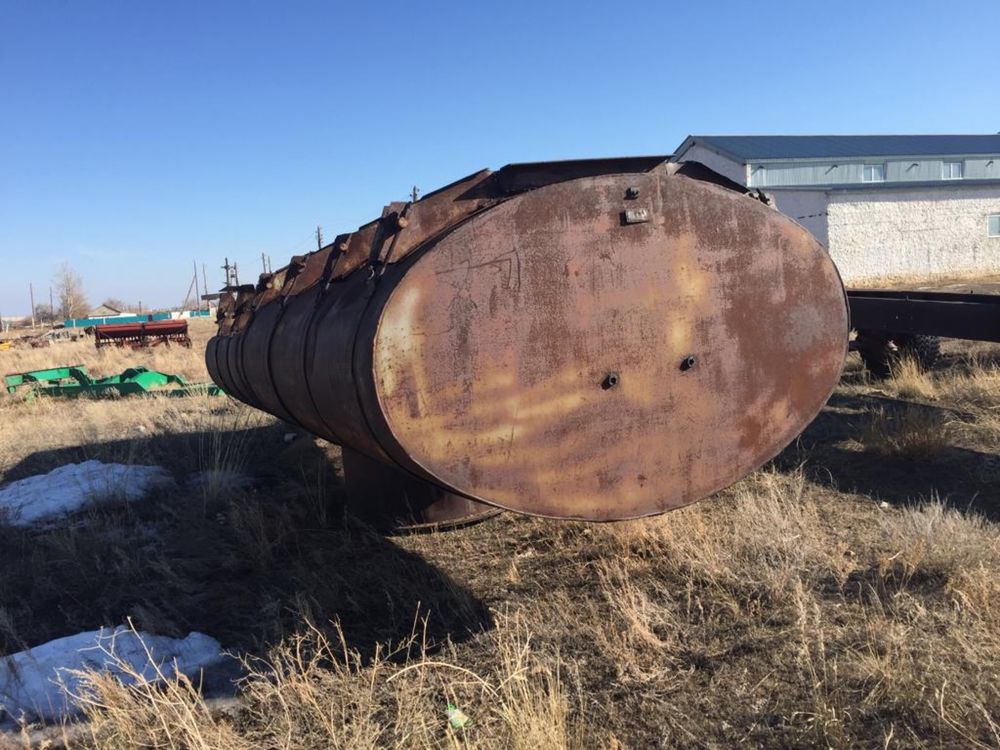 Полуприцеп и бочка 18000куб для воды и можно д/топ