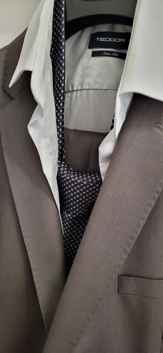 Мъжки костюм марка ,,Теодор"