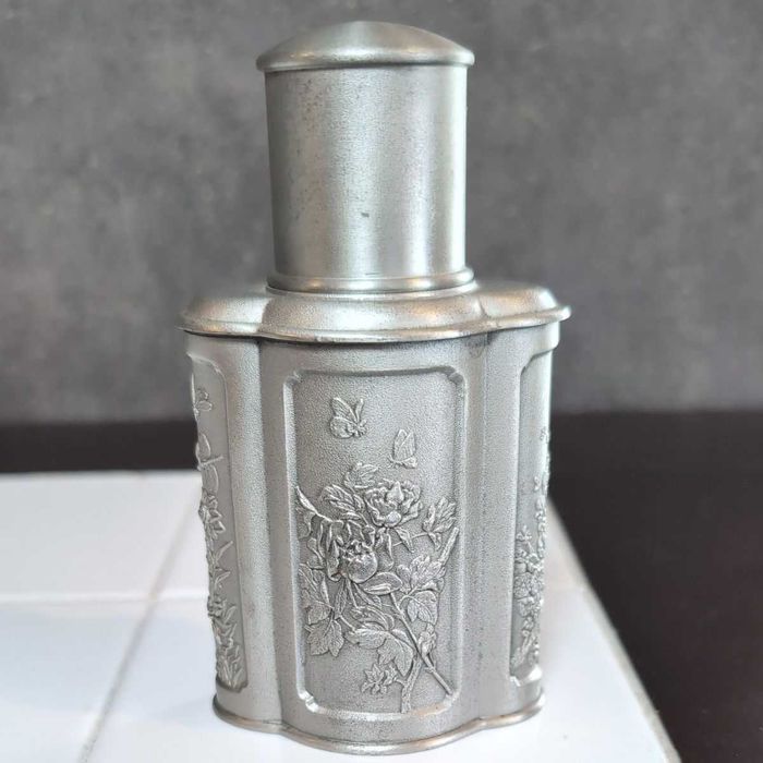 Nos uchun antikvariat idish