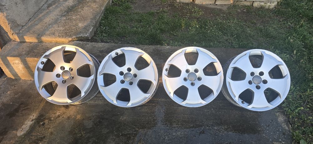 Vând jante aliaj r17