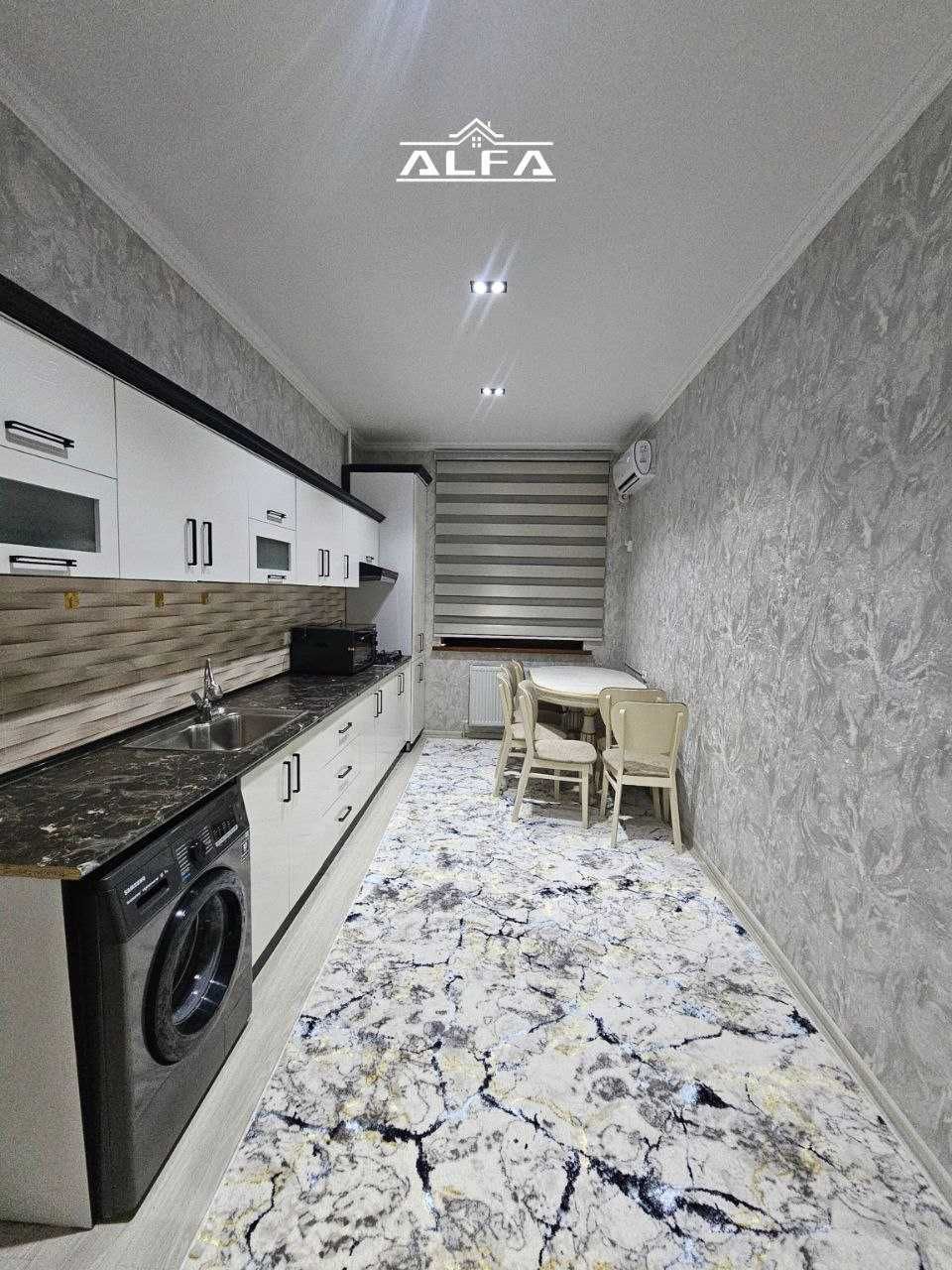 buxoroda kvartira sotiladi 2 xonali 75m² 5-qavat.