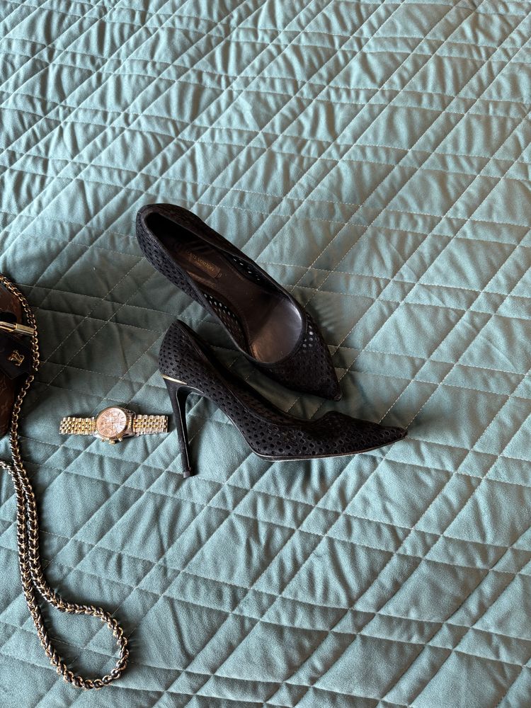 Pantofi dama Louis Vuitton originali! Reducere,390 lei !