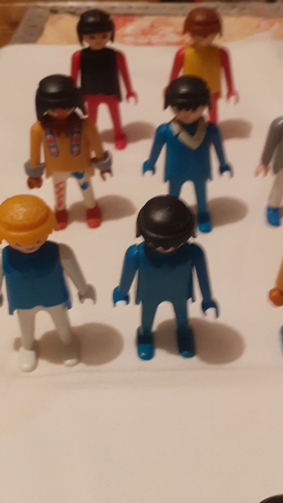 Ретро фигурки от LEGO.