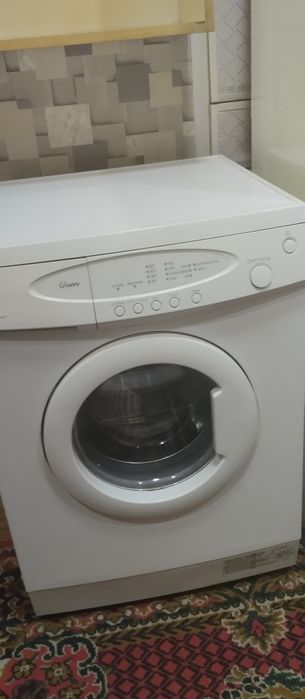 Срочно ! Самсунг 5кг Кир Ювиш мошинаси сотилади.ишлайди.