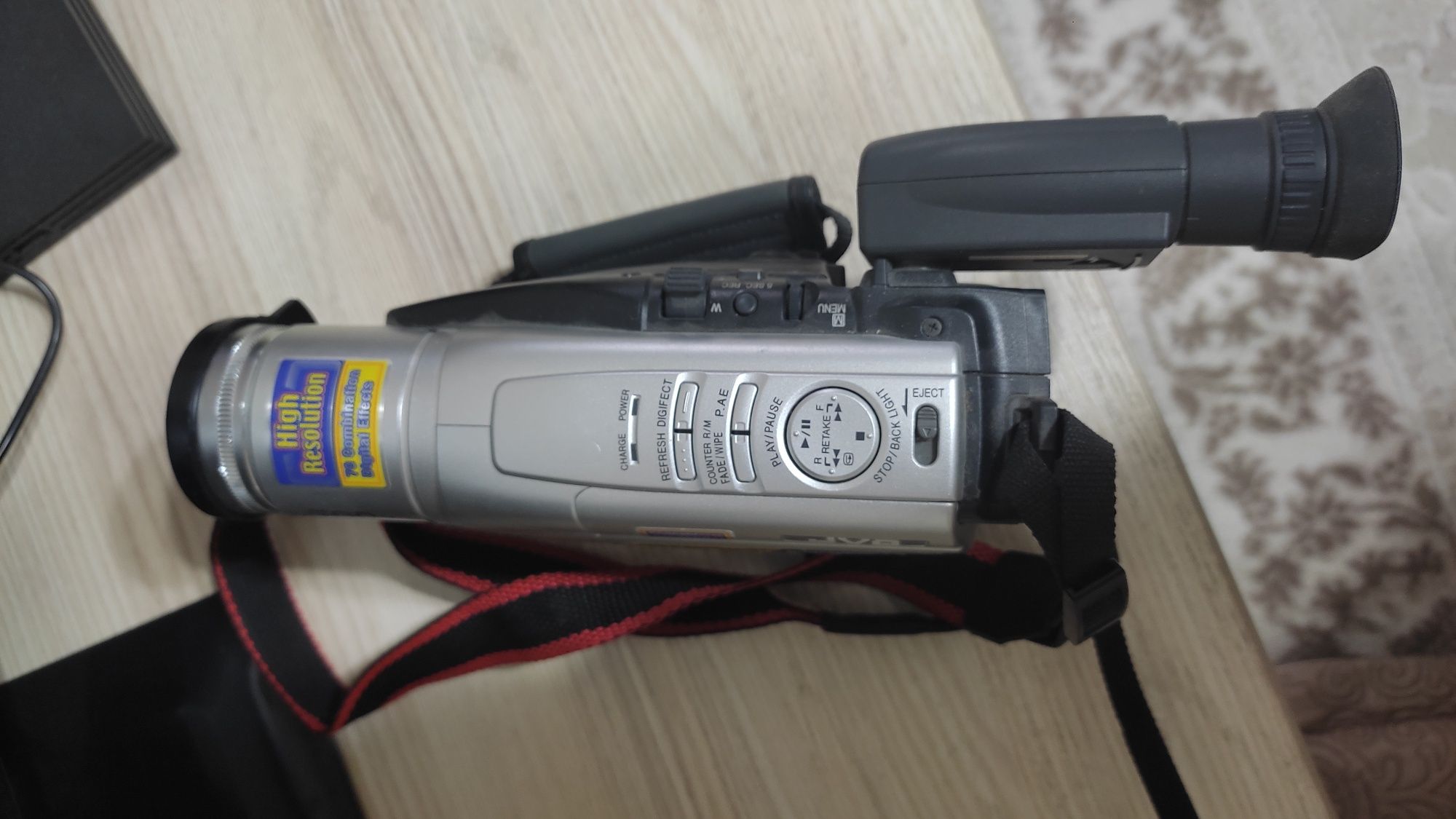 Продается камера Compact VHS