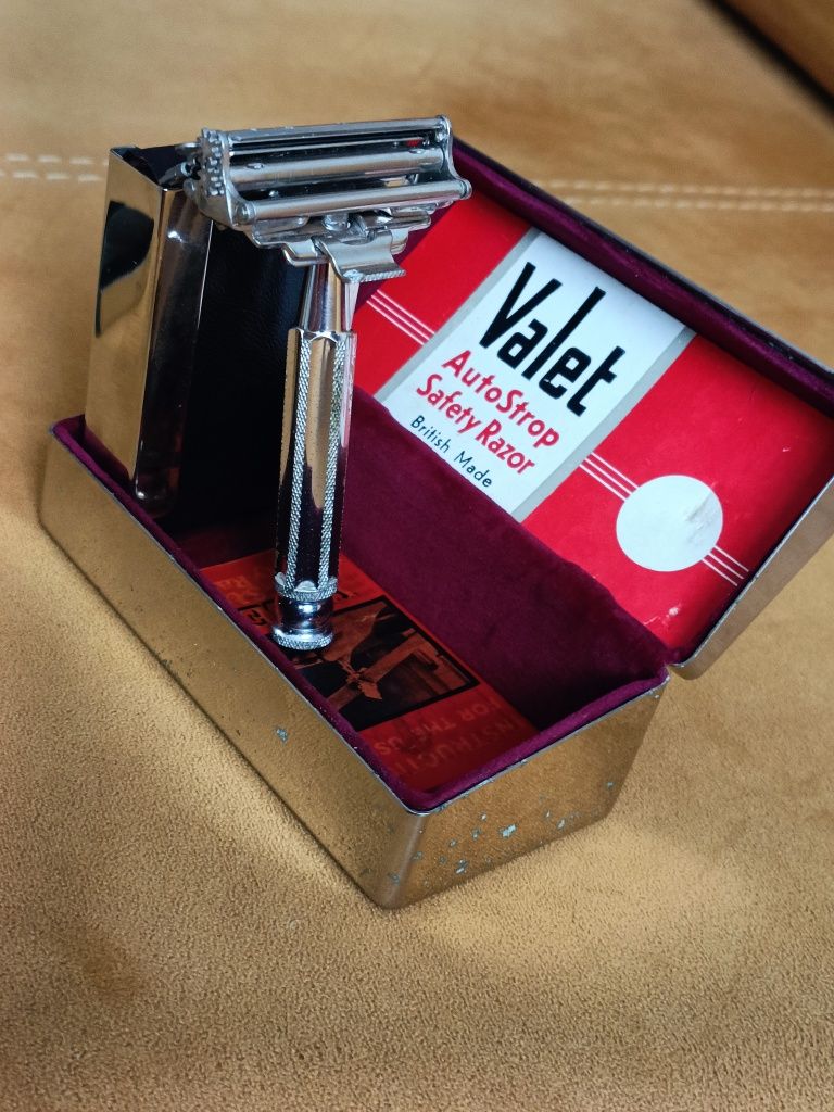 Aparat de bărbierit VALET AutoStrop Safety Razor