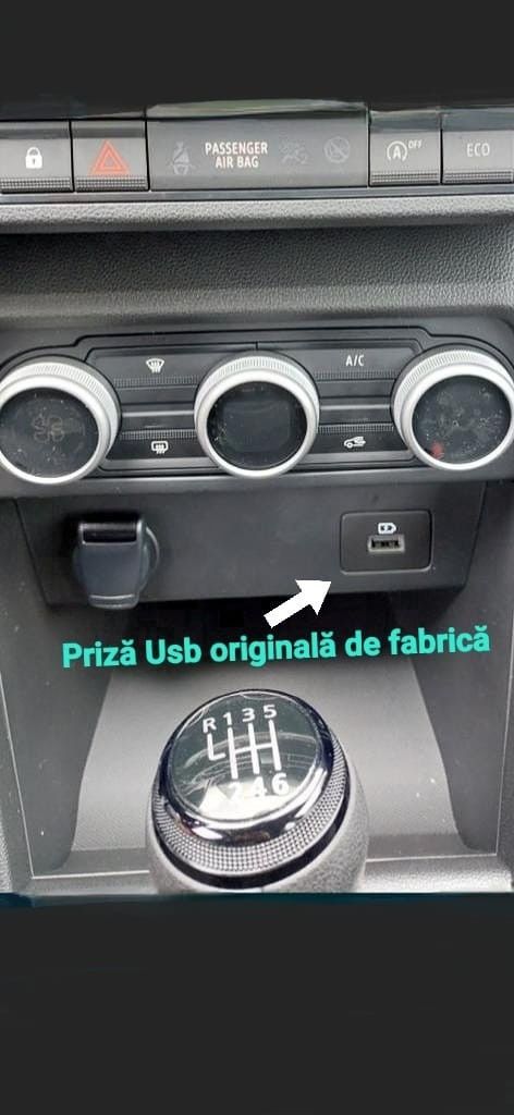 Mufa USB priza Dacia Jogger Logan Sandero