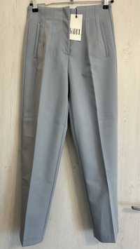 Pantalon dama Karol noi cu eticheta baby blue