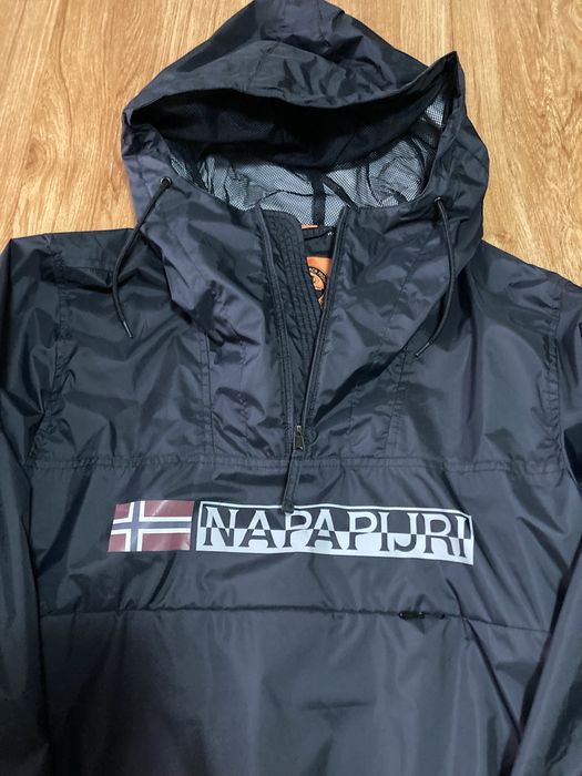 Мъжка оригинална ветровка Napapijri