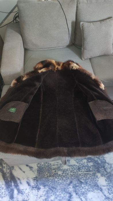Продается натуральная дублёнка в отличном состоянии. Очень красивая
