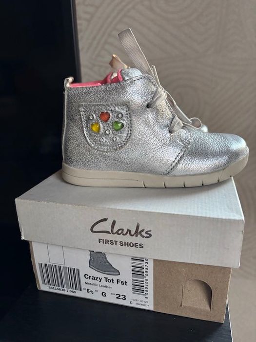 Нови боти и ботуши Clarks и Pablosky, размери 23 и 24