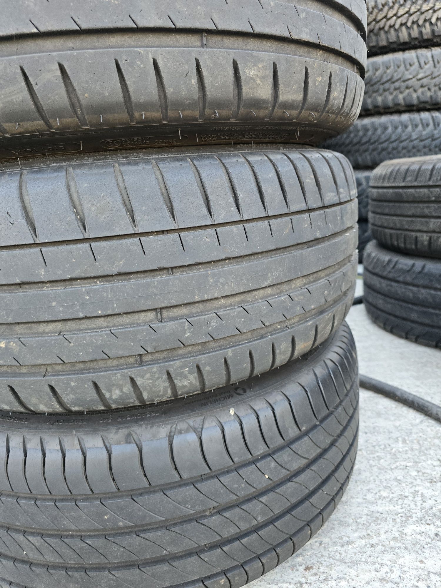 2 Броя 225/40/18 Michelin 6,8mm 21dot