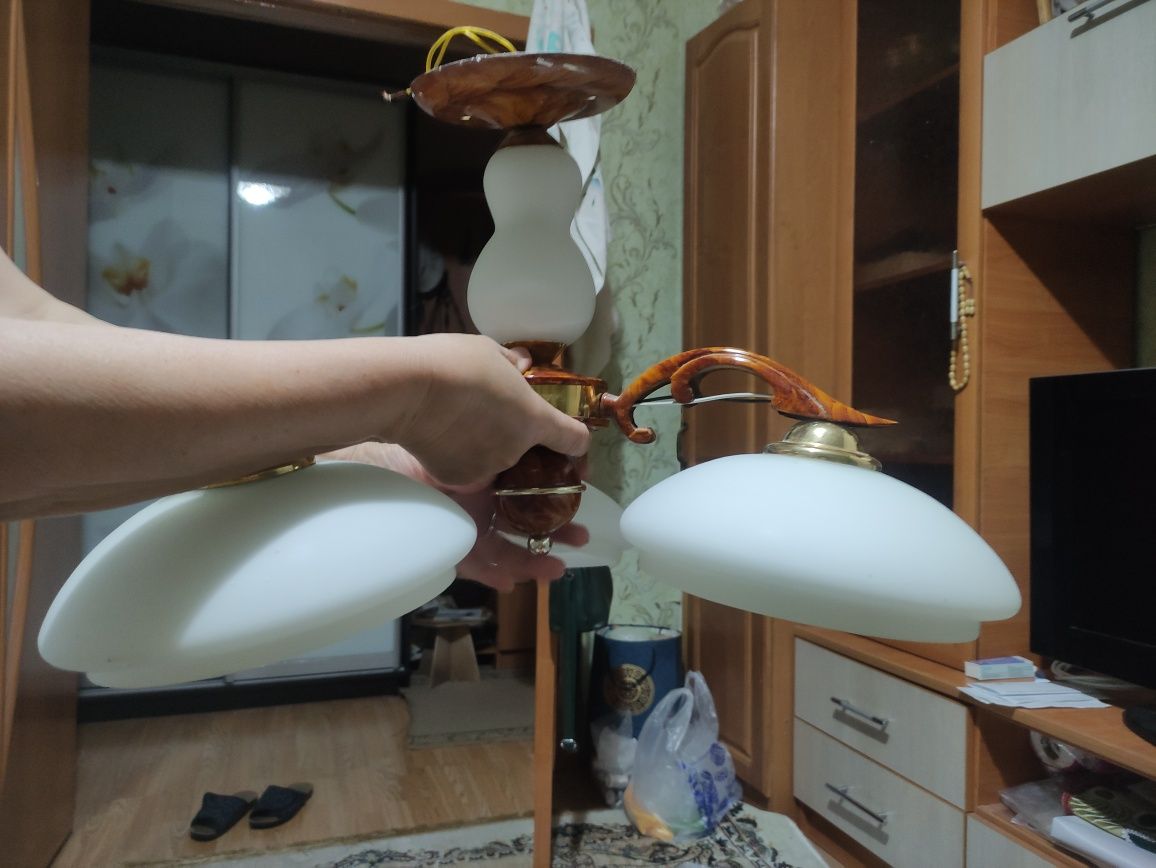 Продаю люстру в хор сост