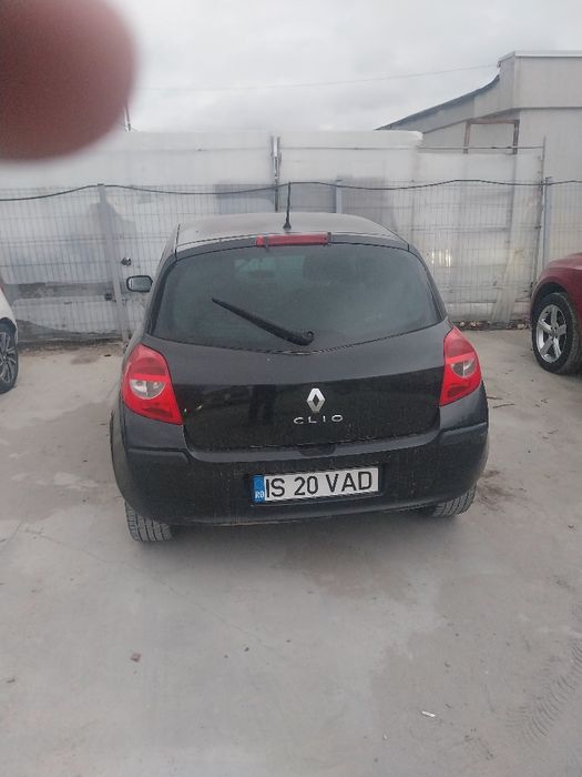 Vând renault clio 1,5 diesel an fab 2007 stare perfecta funcționare