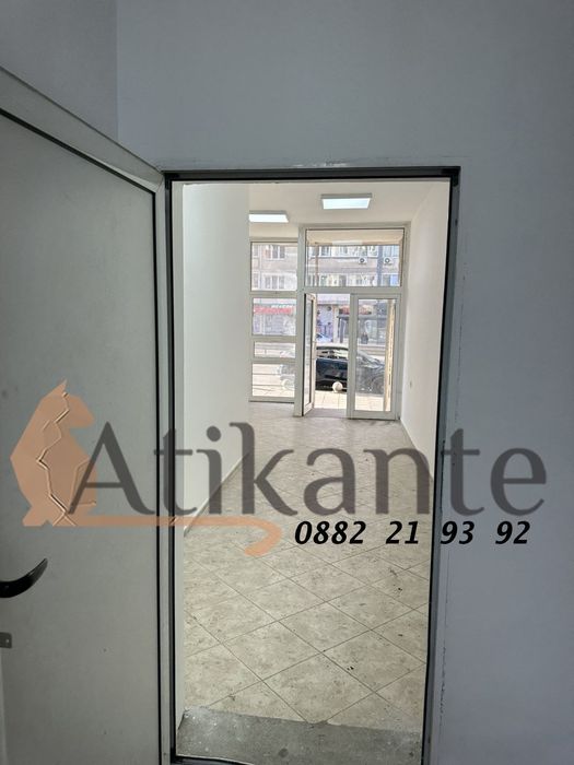 Дава се под наем Магазин в София, Център - 50 кв.м за 612 € - Снимка #8