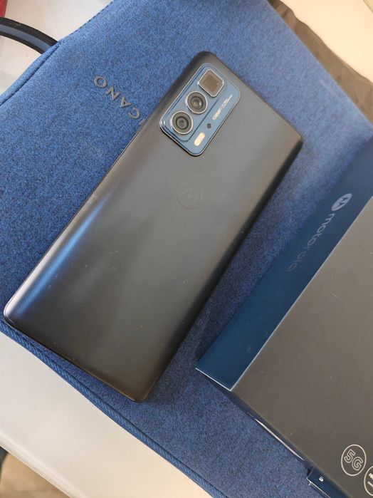 НОВ Motorola EDGE 20 Pro 256GB 12GB Dual SIM Пълен Комплект