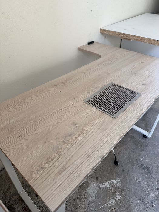 Маникюрна маса без прахоуловител