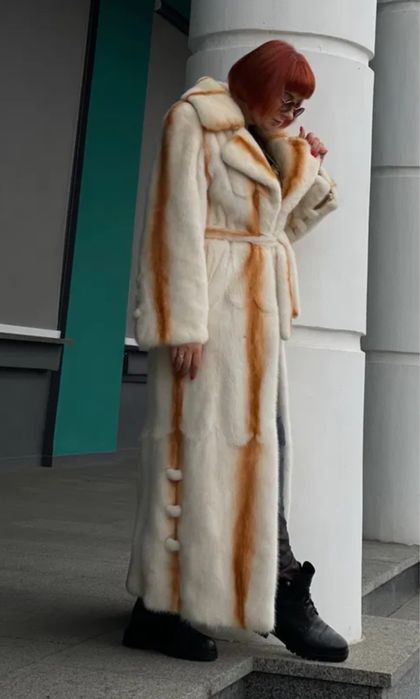 Blană de nurcă nouă