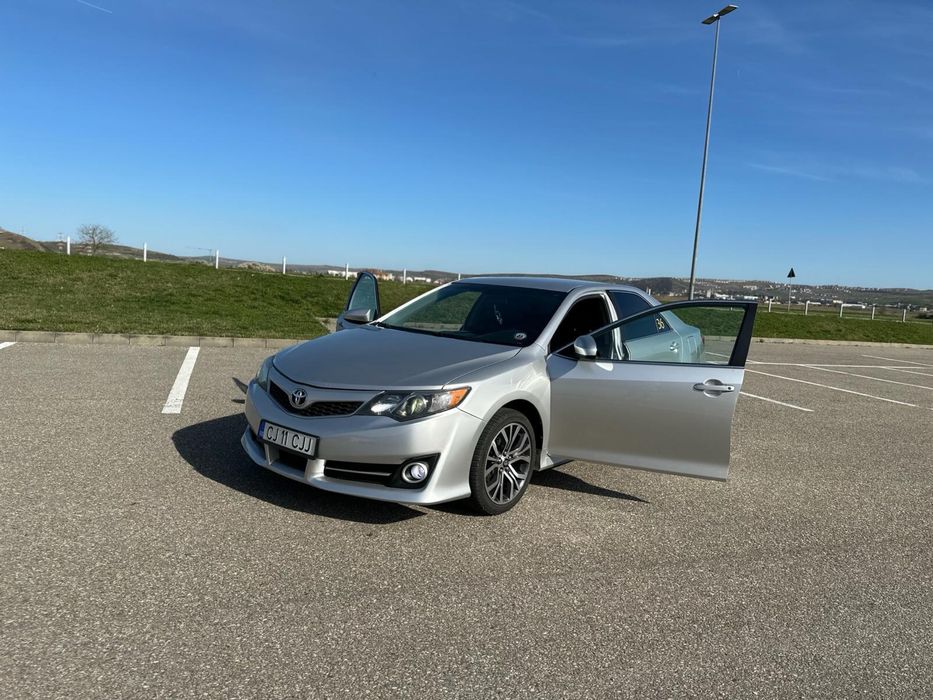 Toyota Camry 2,5 Benzina aspirat 180 cp