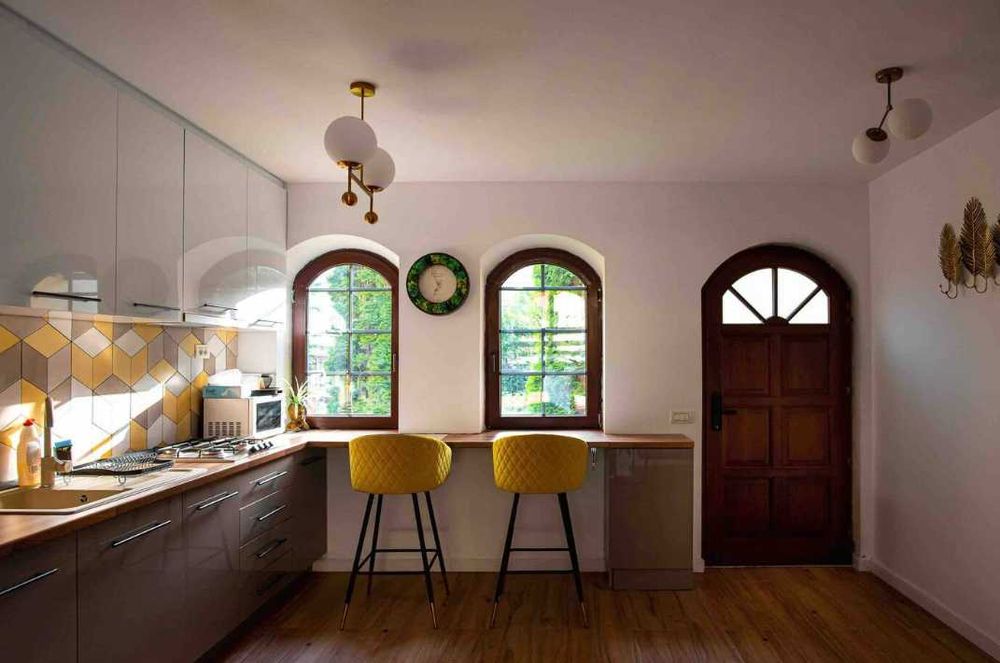 Дава се под наем Двустаен апартамент в Пловдив, Въстанически - 67 кв.м за 306 € - Снимка #3