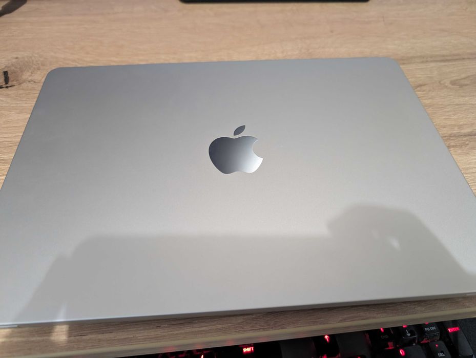 Laptop Apple MacBook Air 13", M3, 16GB RAM, 256GB, Garantie 2027