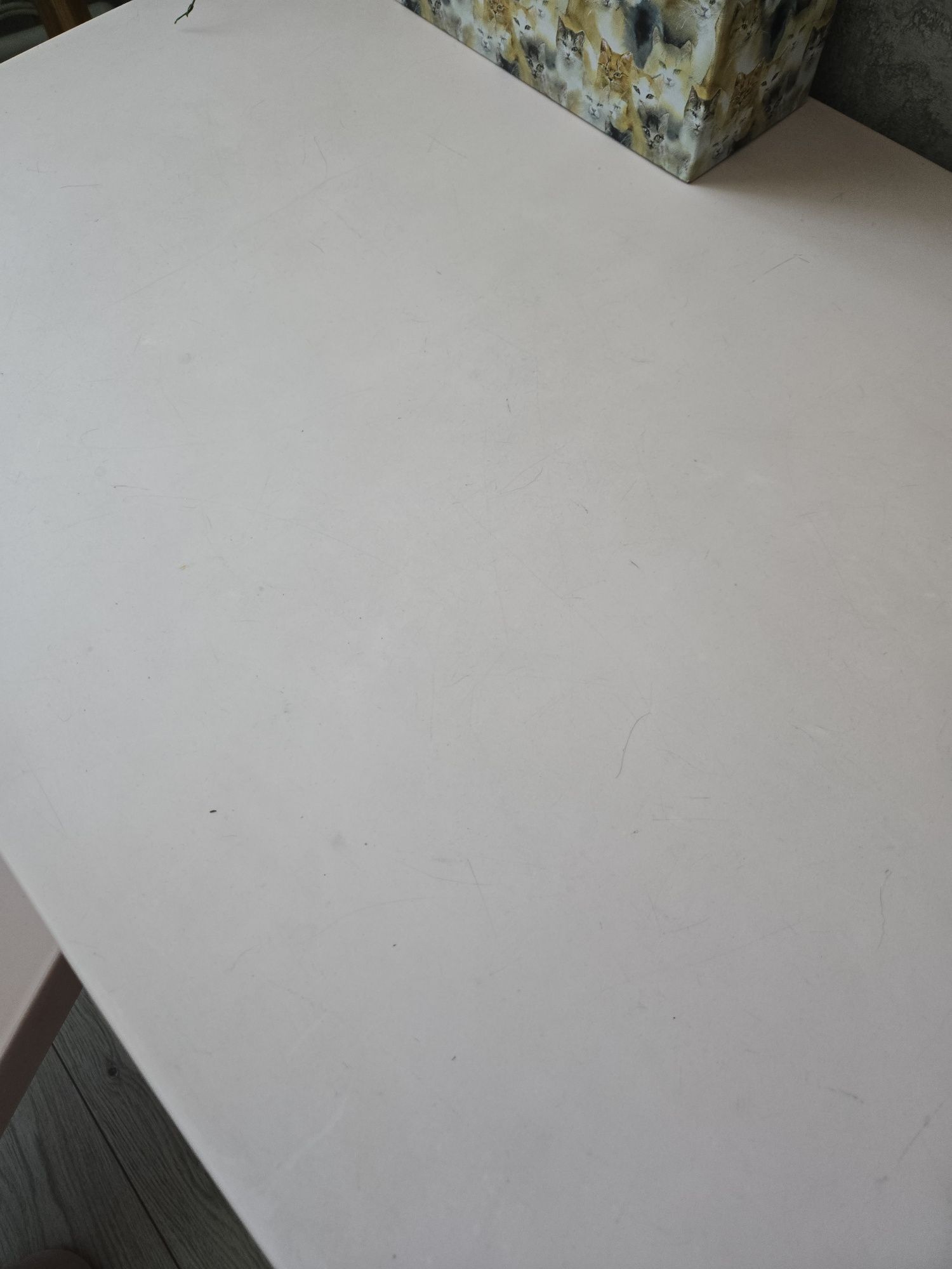 Продаётся детский стол со стулом IKEA