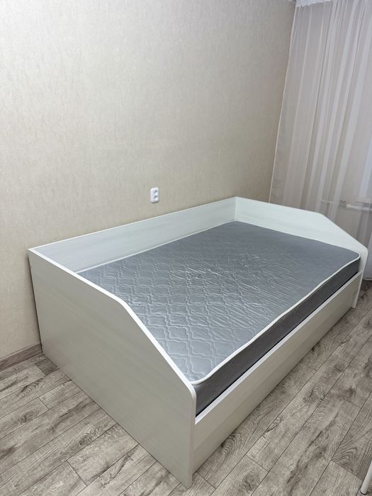 кровать полуторка