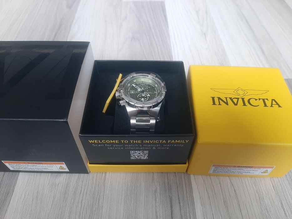 Чисто нов Invicta Aviator Falcon Chronograph часовник