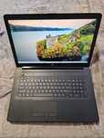 Laptop HP 17, Intel i7 10510U, 16 GB RAM, SSD 1TB, Radeon 530 2GB