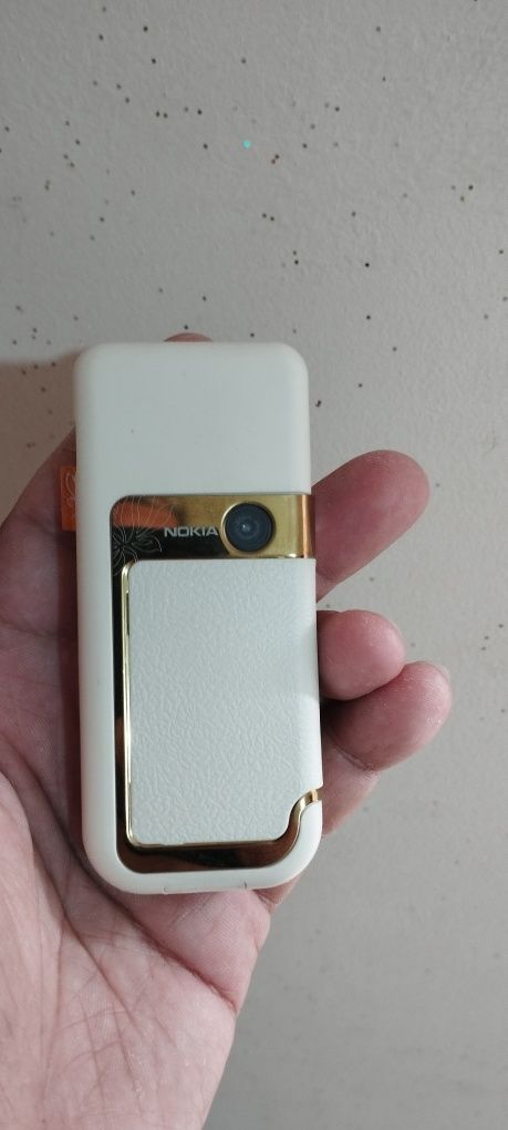Продаётся телефоны nokia iPhone 4S