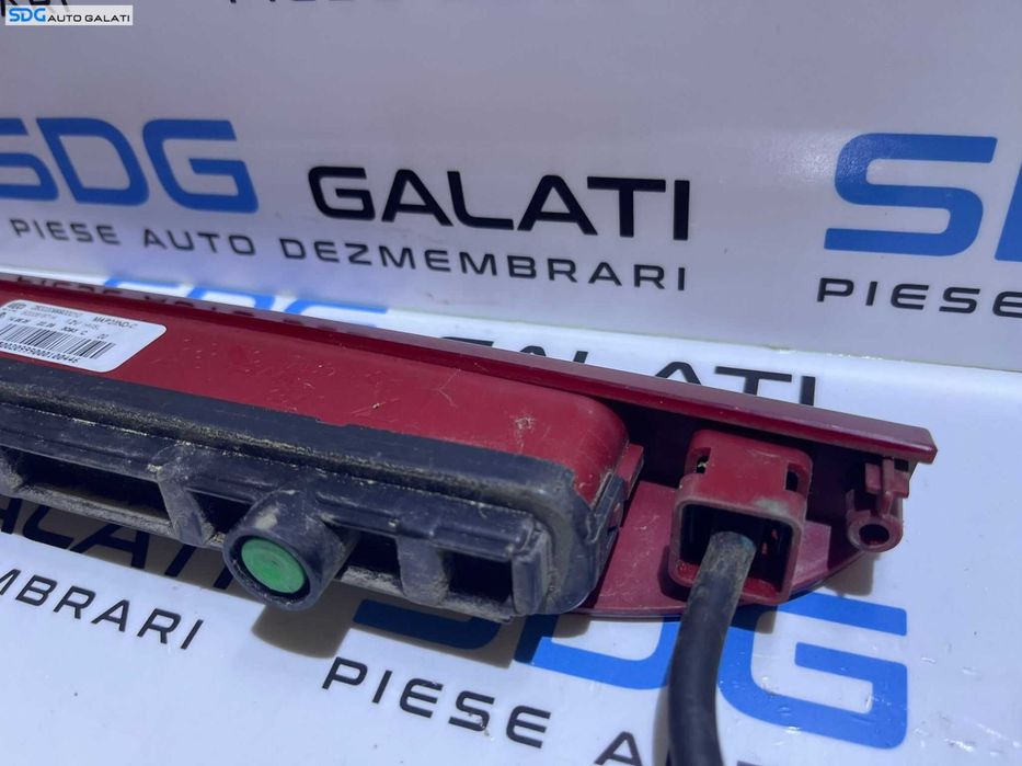 Lampa Tripla Stop Auxiliar Central Luneta Geam Sticla Hayon Haion Portbagaj Renault Clio 3 Break Grandtour 2005 - 2013 Cod 8200618714