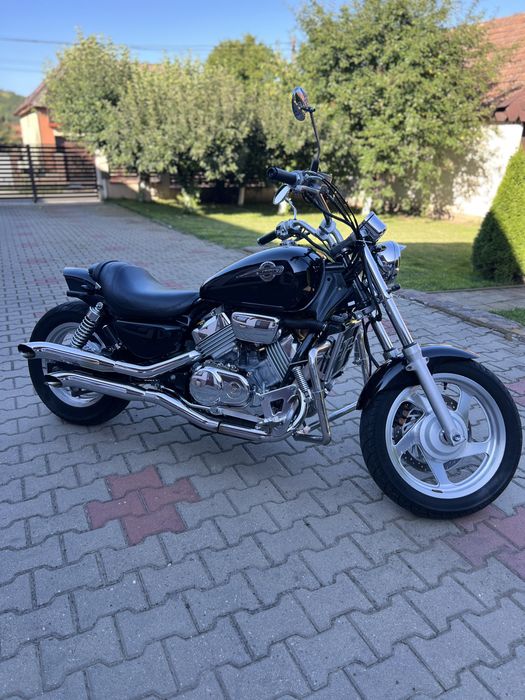 Honda vf750 Magna(Bobber)