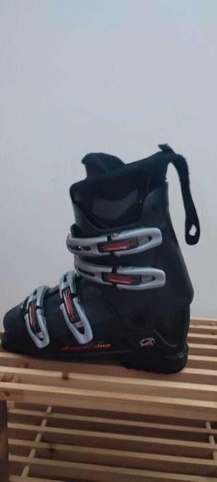 Дамски ски обувки за начинаещи