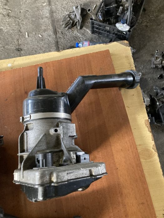 Peugeot 308 1.6 hdi 2008 година Ел Хидравлична Помпа