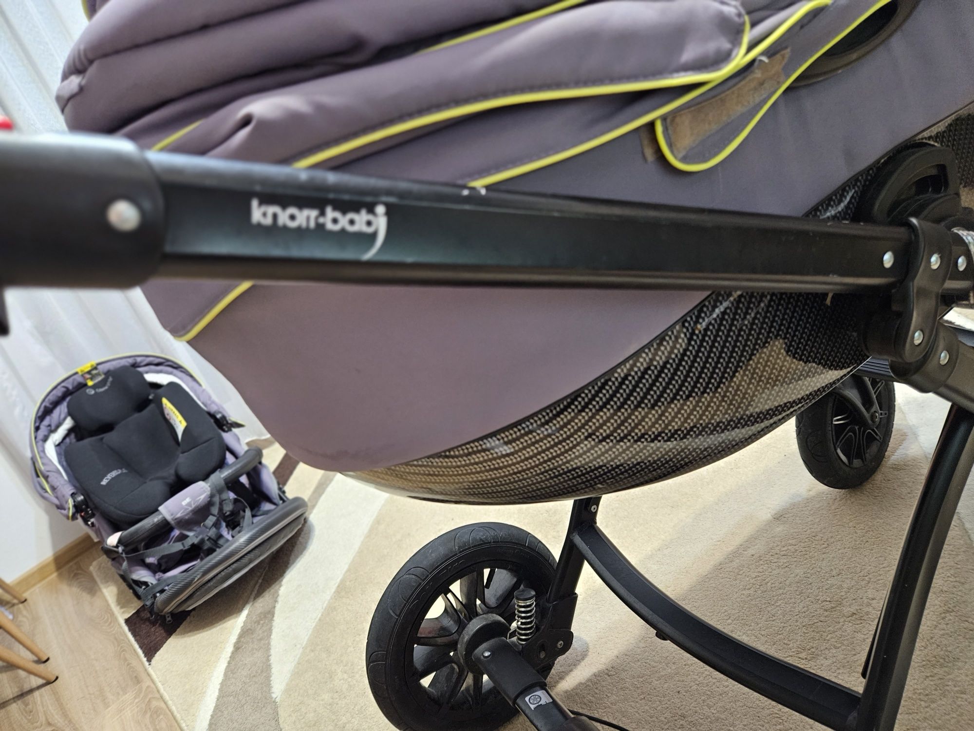 Cărucior Bebe 2 In 1 "Knorr-Baby Be Carbon" (din fibră de Carbon)