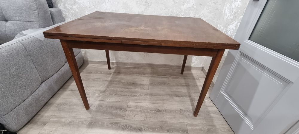 Стол раскладной, производство  Румыния, Бухарест