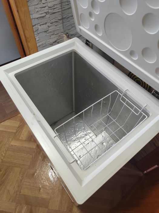 Продам морозильную камеру