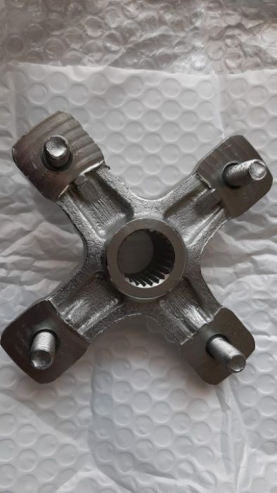 Butuc ax roata fuzeta atv Yamaha Raptor 350 660 700 YFZ 450 Warrior