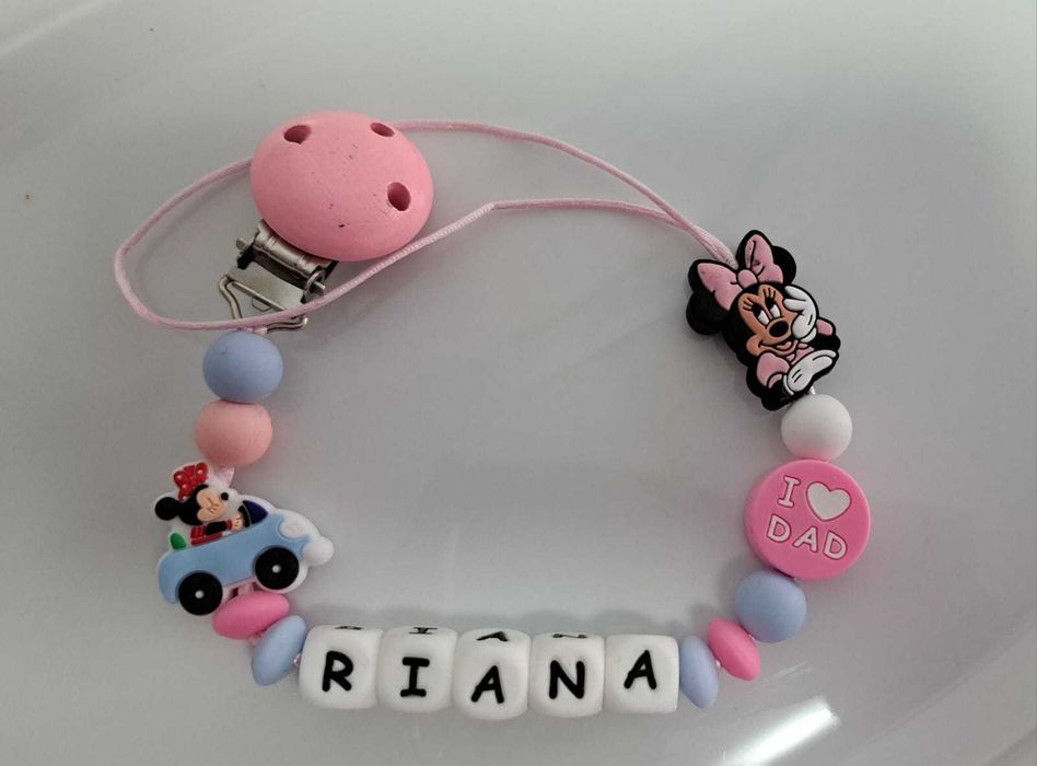 Vand lantisoare de suzeta personalizate cu nume