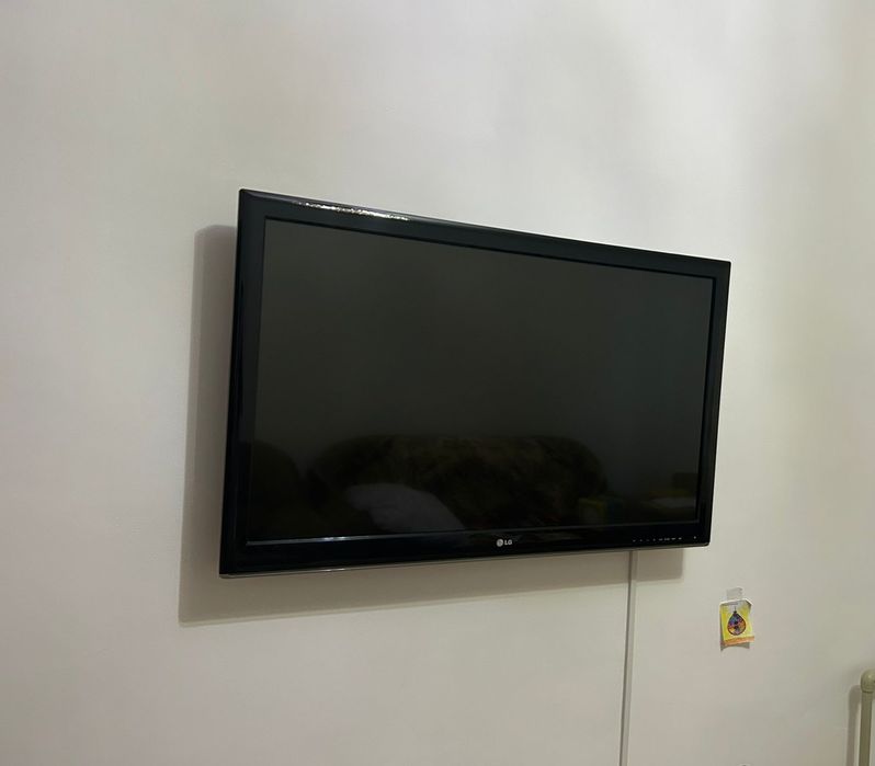 Продам телевизор