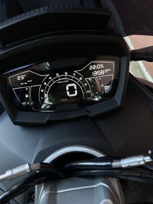Aprilia SR GT 200 - 2024 - Negru Mat - 1350 km/garantie, Impecabilă